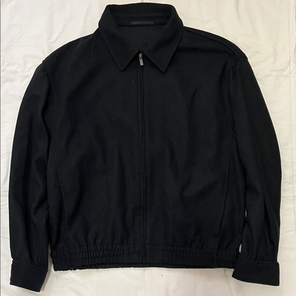 Uniqlo Jackets & Blazers - Uniqlo Women's Classic Black Zip-Up Coat